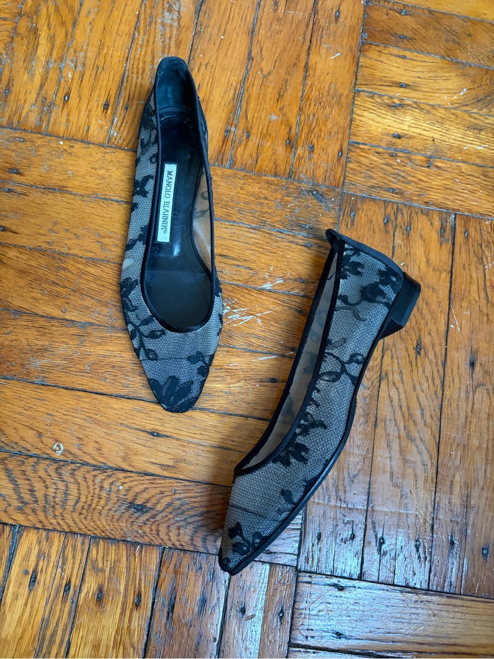 RARE Manolo Blahnik Black Lace Pointed-Toe Mesh Flats